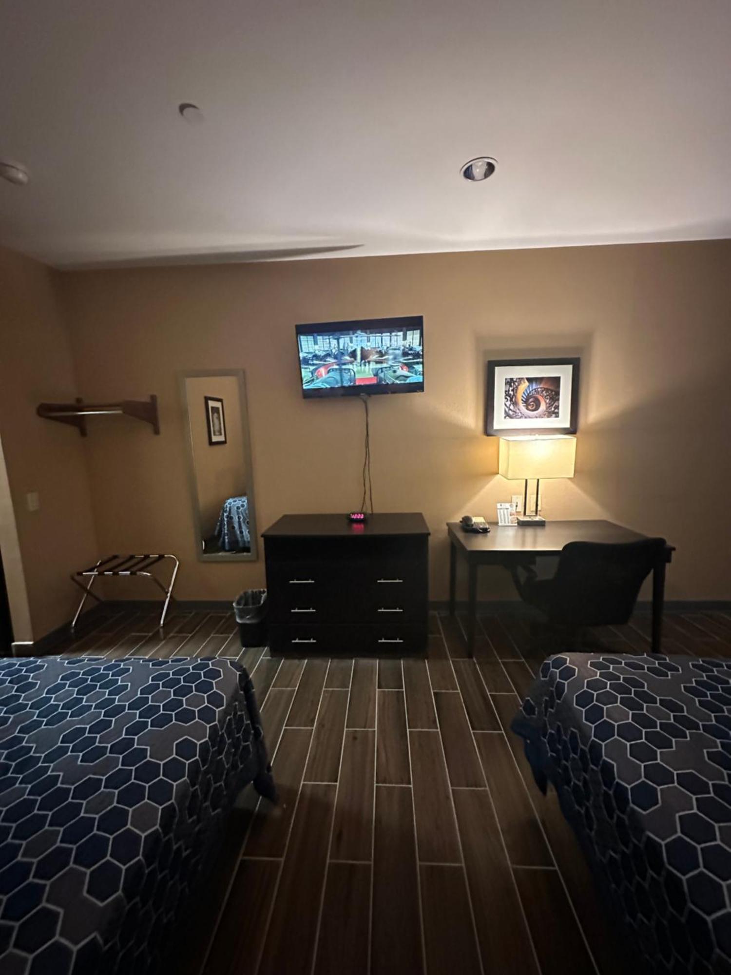 Executive Inn & Suites Floresville 외부 사진