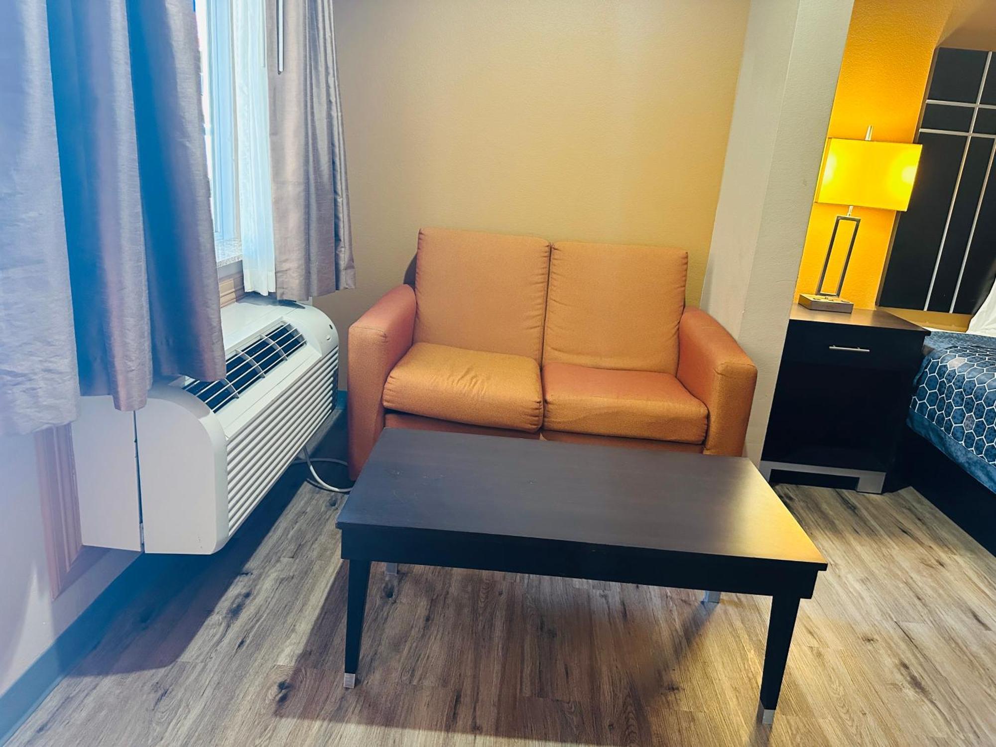 Executive Inn & Suites Floresville 외부 사진